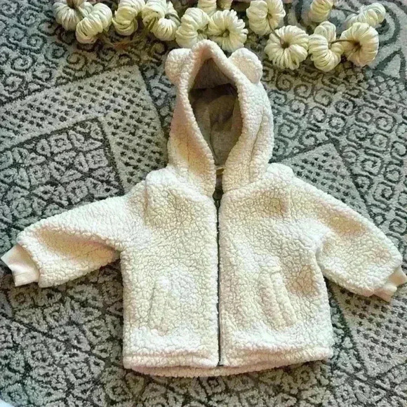 Tucker + Tate fleece with hood size 9m - Picture 1 of 2